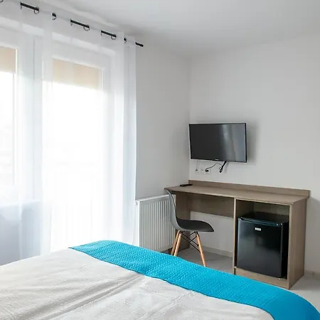 Couette-café Family Homes - House