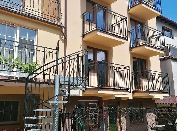 فندق مبيت وإفطار Family Homes - House